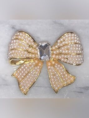 Bow Brooch/Pin